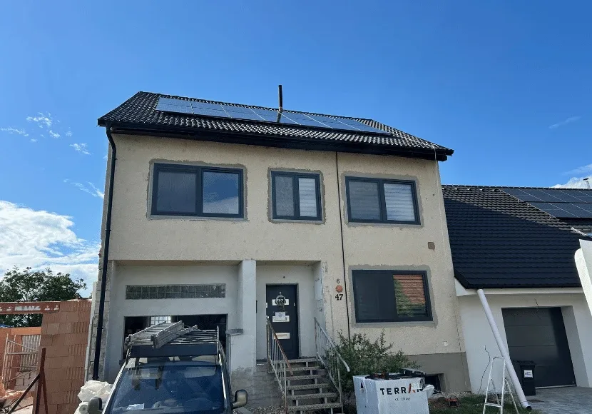 Realizace fotovoltaiky – Lužice u HODONÍNA