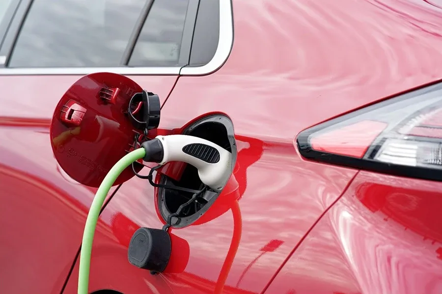 Kdy se vyplatí nabíjet elektromobil z fotovoltaiky?